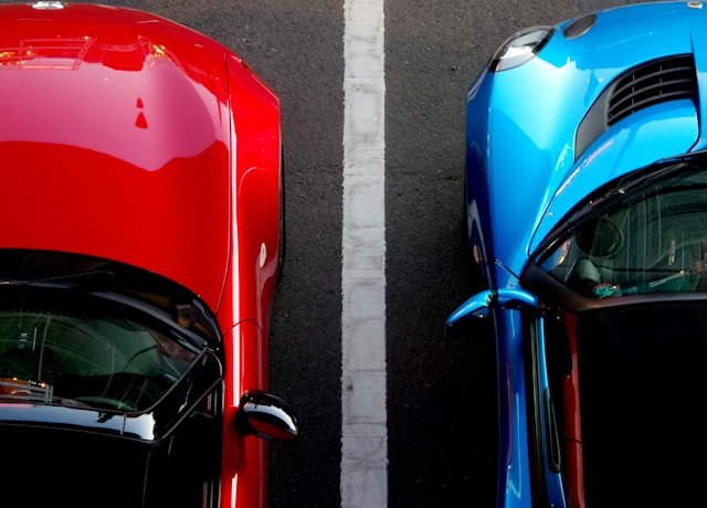 red-blue-cars-top-view